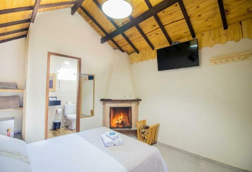 غرفة قياسية, Chalés Galinha Da Roça