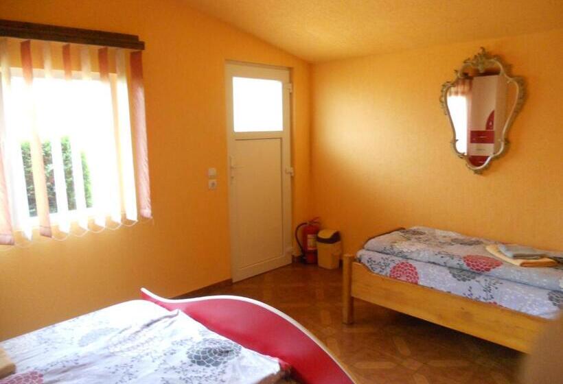 منزل غرفة نوم واحدة, Pension, Camping & Biker Station Zur Deutschen Eiche