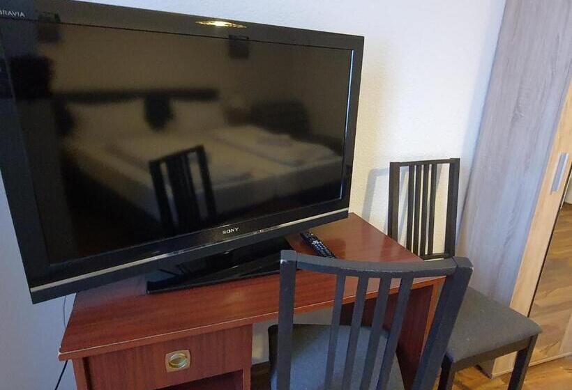 Quarto standard, Pension Graf