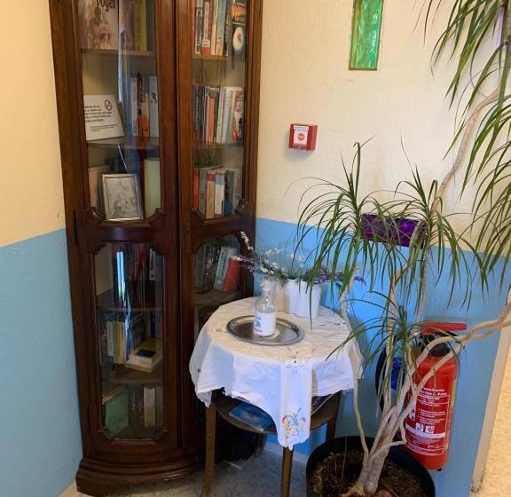 Quarto Triplo Standard Casa de Banho Partilhada, Pension Graf