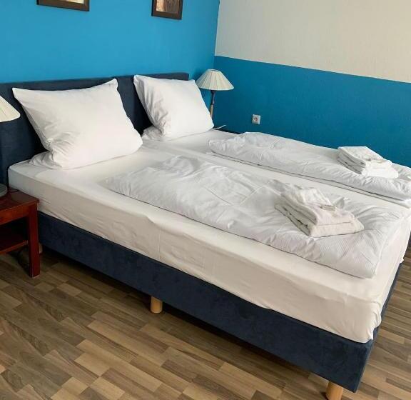 Quarto Standard Casa de Banho Partilhada, Pension Graf