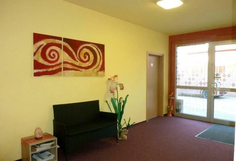 バスルーム共有のトリプルスタンダード, Ferienwohnung Direkt In Ilmenau