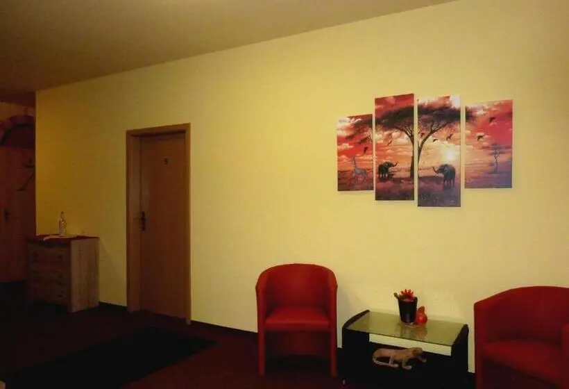 バスルーム共有のトリプルスタンダード, Ferienwohnung Direkt In Ilmenau