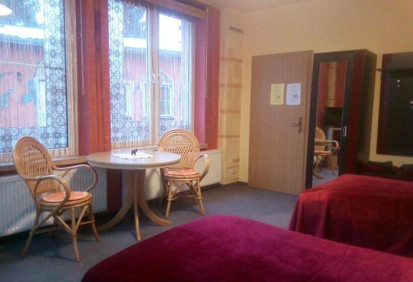 스탠다드 트리픔 룸 공동욕실, Ferienwohnung Direkt In Ilmenau