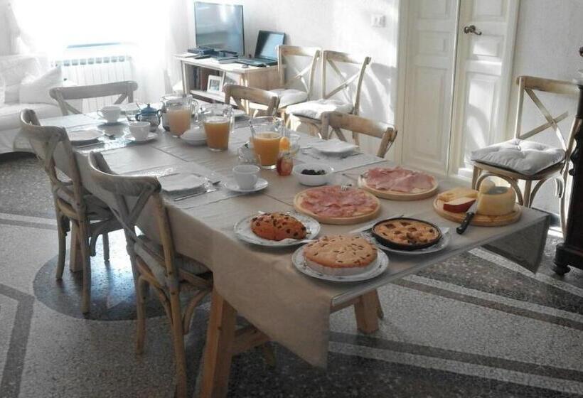 غرفة قياسية ثلاثية, B&b Alle Ortensie Blu