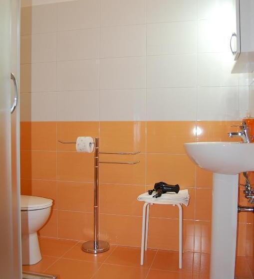 디럭스 룸, Castello Di Sotto