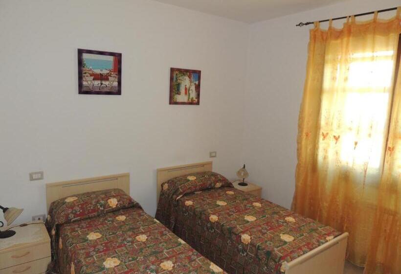 חדר סטנדרט חדר אמבטיה משותף, Il Nuraghe