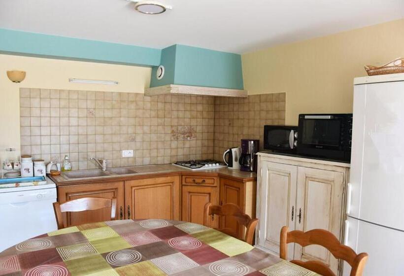 منزل 4 غرف نوم, La Bardelière