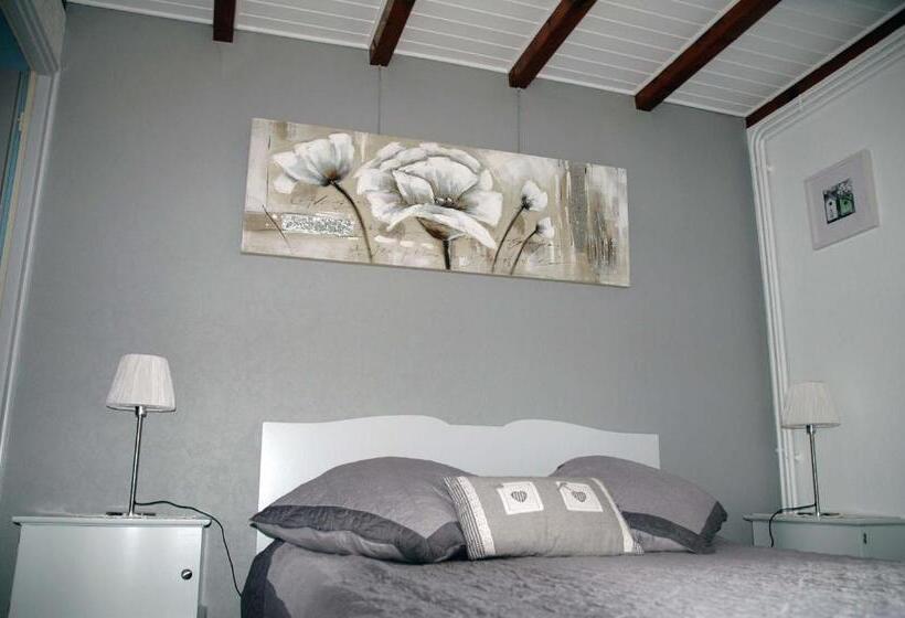 غرفة قياسية, La Bardelière