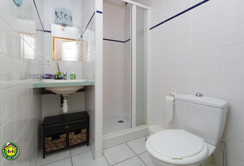 منزل 4 غرف نوم, La Bardelière