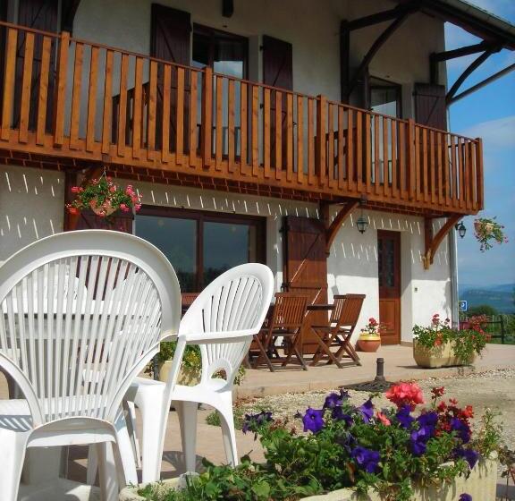 غرفة قياسية ثلاثية, La Bardelière