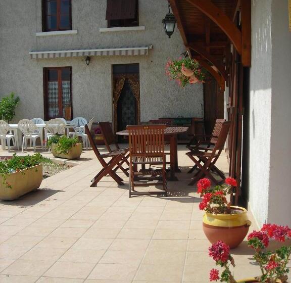 منزل 4 غرف نوم, La Bardelière