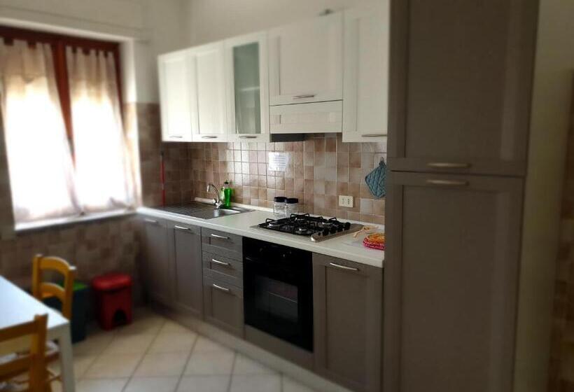Apartament 1 Sypialnia, Nato Contadino