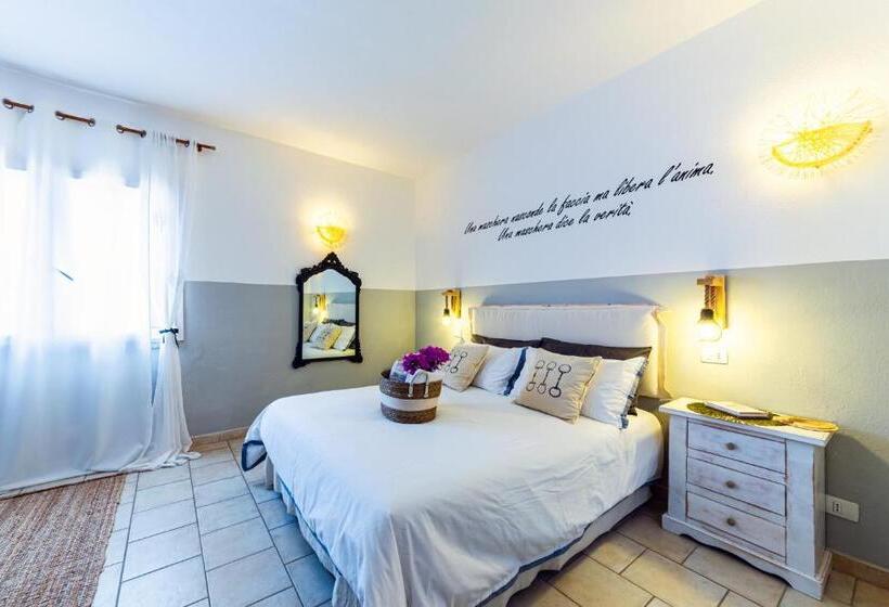 اتاق لوکس سه تخته, Le Maschere B&b