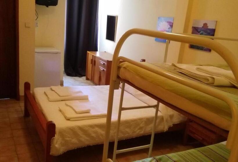 اتاق استاندارد چهار تخته, Residencial Espadinha