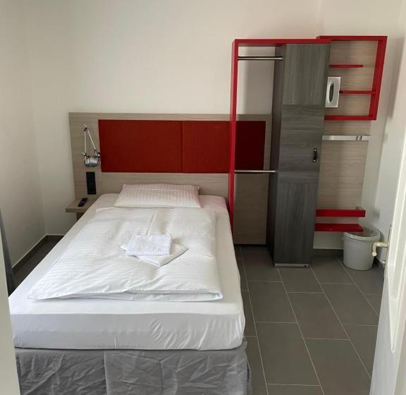 اتاق استاندارد یک نفره, Pension Wob