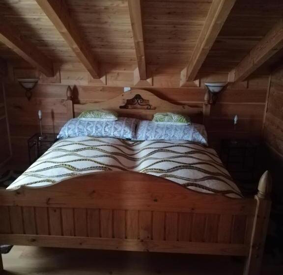 جناح جونيور, Chalet Mund