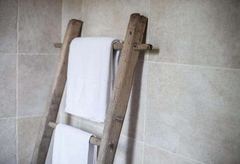 Номер Стандарт Индивидуальный, Dai Minisins