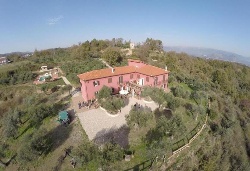 غرفة عائلية مطلّة علي الجبل, La Masseriola Agriturismo