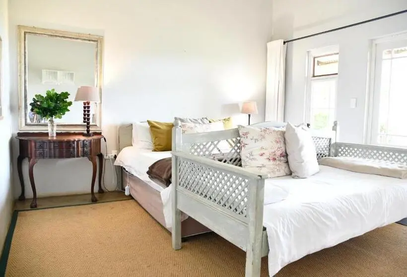 Perhestudio, The Knoll Historic Guest Farm