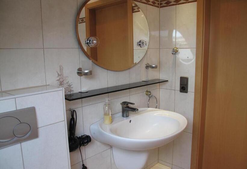 스위트, Pension Appartementhaus Central