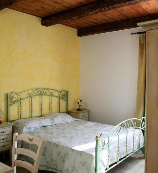 غرفة قياسية مطلة على الجبل, Agriturismo Fara