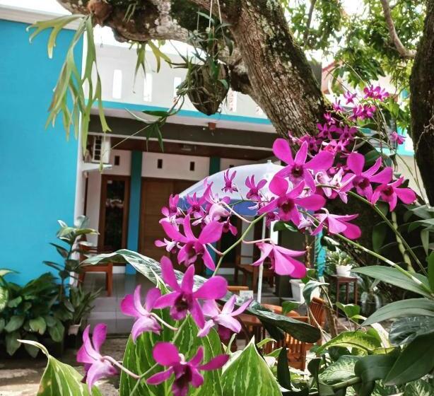 1 Sovrums Hus, Nusawiru Guest House