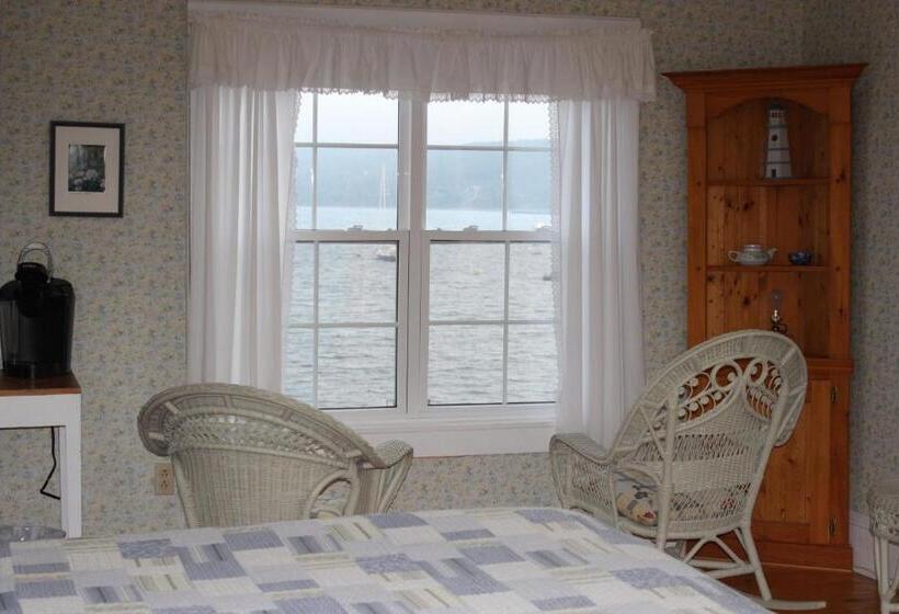 スタンダードルーム, Compass Rose Heritage Inn