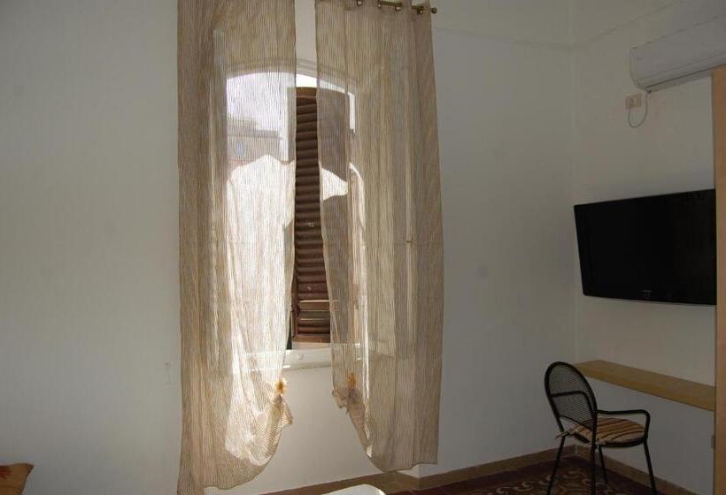 Standard room with outdoor bath, Arena Alfieri B&b