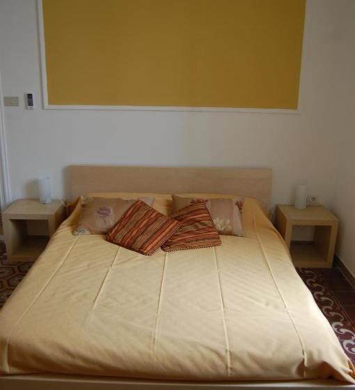 اتاق استاندارد با سرویس بهداشتی مشترک, Arena Alfieri B&b