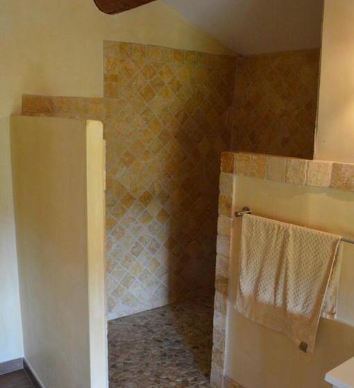 スタンダードルーム, Ferme De Palumiane   Chambres Climatisées