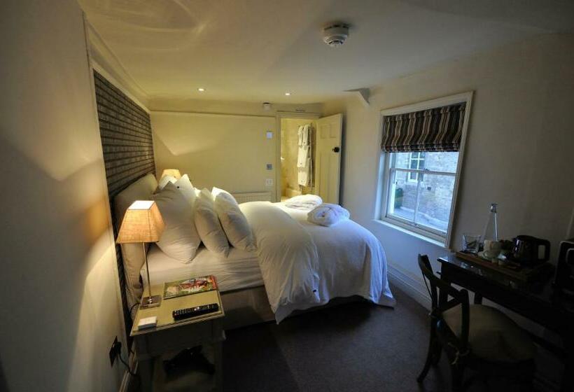 סוויטה, The Marlborough