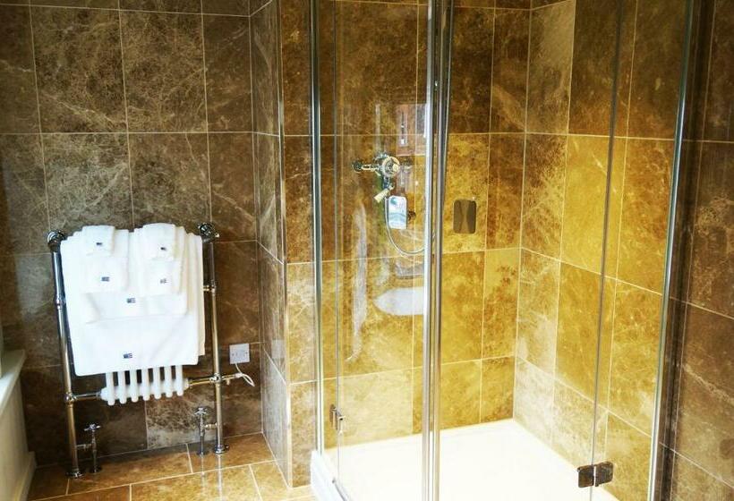 סוויטה, The Marlborough