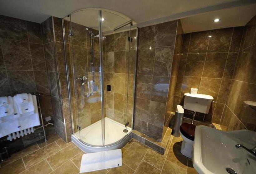 סוויטה, The Marlborough