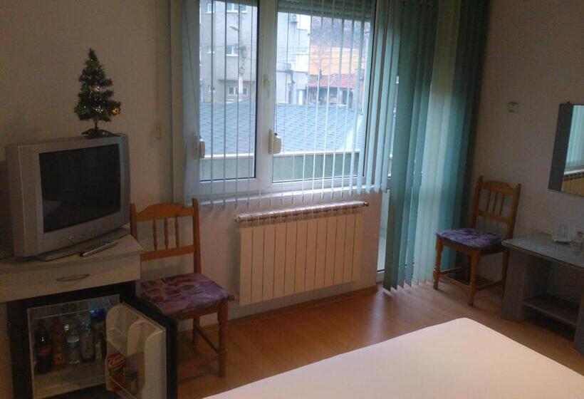 スタンダードルーム, Tsarevets