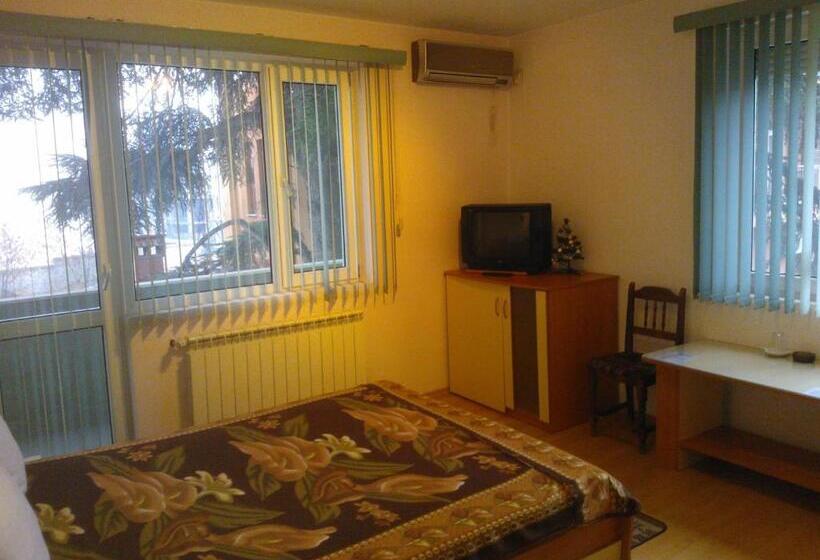 ジュニアスイート, Tsarevets