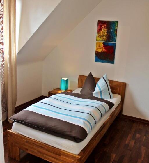 شقة غرفتين نوم مزودة بشُرفة, Bel Etage