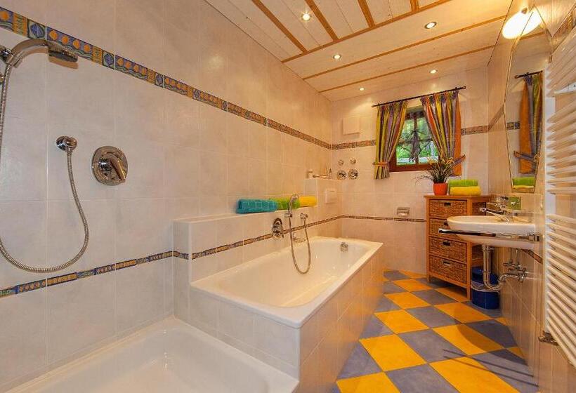 バルコニー付き１ベッドルームアパートメント, Gästehaus Arnspitzblick