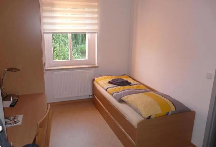 スタンダードシングルルーム, Sport Tourist Hostel Weißenfels