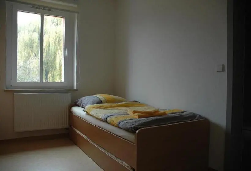 スタンダードシングルルーム, Sport Tourist Hostel Weißenfels