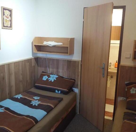 Standart Tek Kişilik Oda, A+r Pension