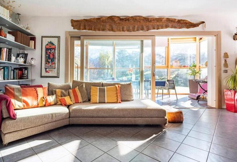 اتاق استاندارد با چشمانداز کوهستان, B&b Ambrosia