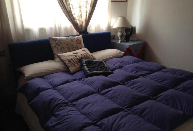 اتاق استاندارد با چشم‌انداز کوهستان, B&b Ambrosia