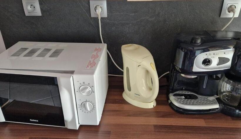 スタンダードルーム, La Grange De La Coste