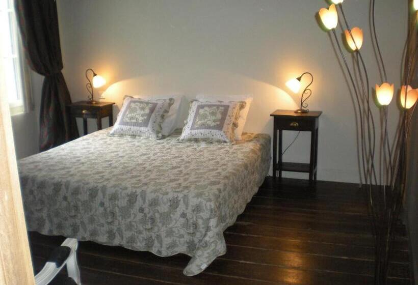 غرفة قياسية, Manoir Larcouillet