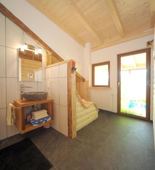 2ベッドルームアパートメント, Oberpiskoihof