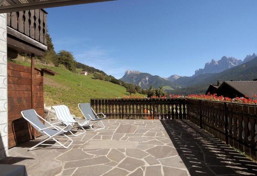 3ベッドルームアパートメント, Oberpiskoihof