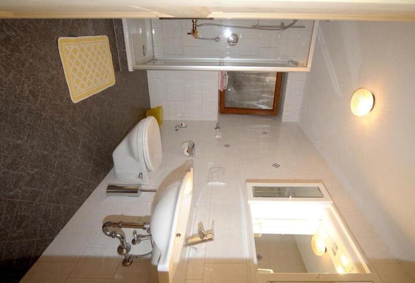 3ベッドルームアパートメント, Oberpiskoihof