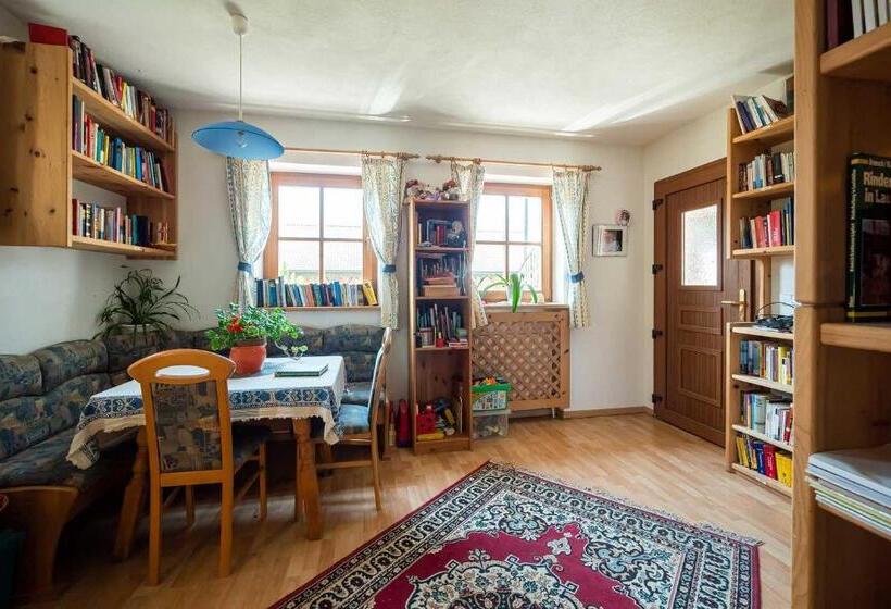 2ベッドルームアパートメント, Oberpiskoihof