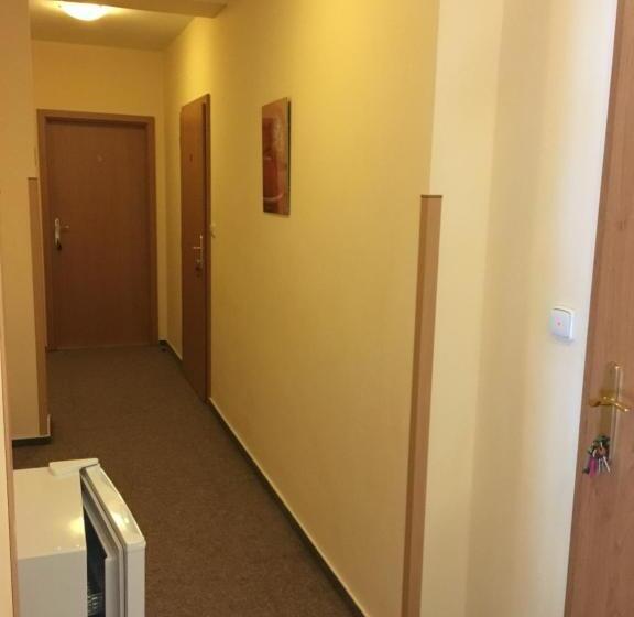 Четырехместный Номер Стандарт, Penzion Na Solné Stezce